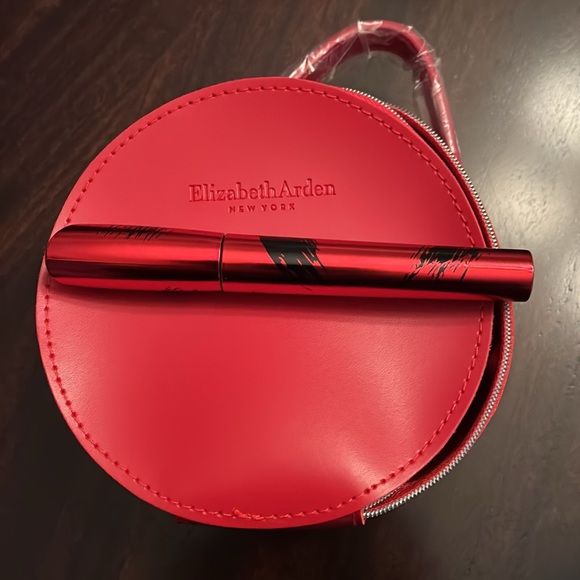 Elizabeth Arden Grand Mascara and Round Cosmetic Bag - Picture 2 of 2